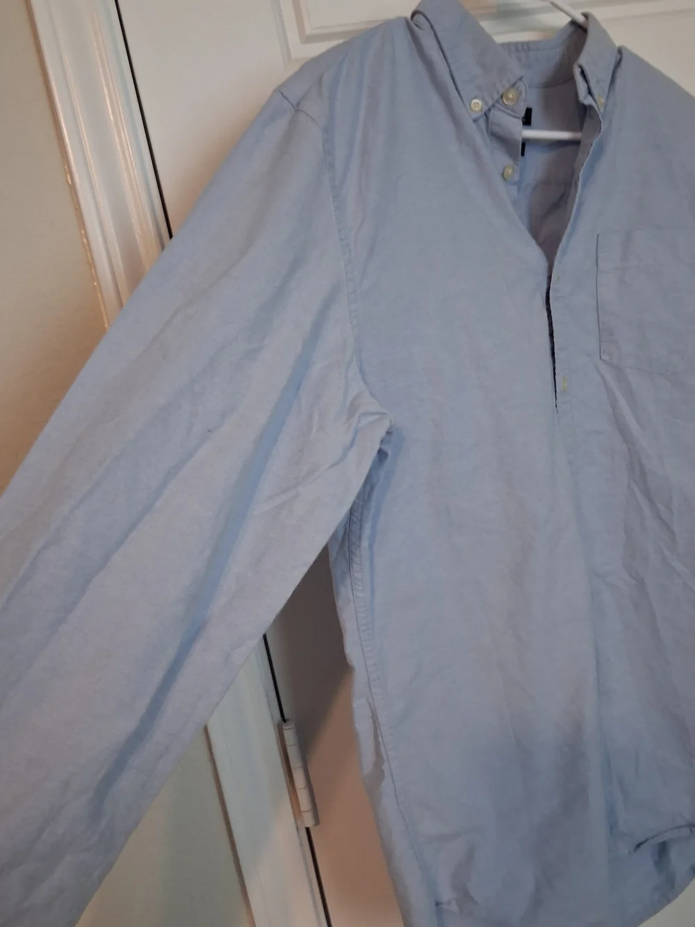 Banana Republic Light Blue Button-Down Dress Shirt 100% Cotton